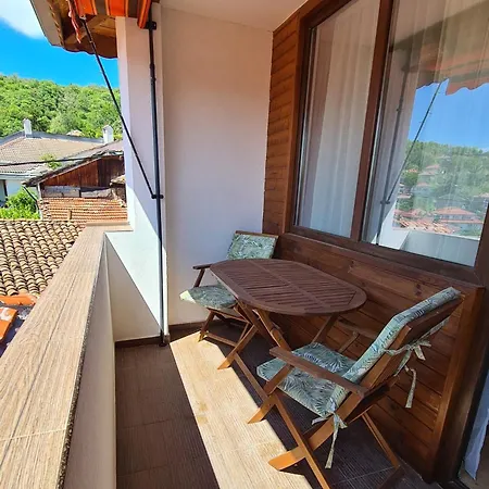 Lazarov - Luxury One And Two Bedroom Veliko Tarnovo