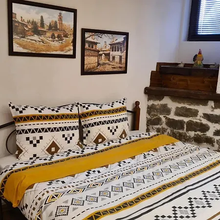 Lazarov - Luxury One And Two Bedroom Apartmán *